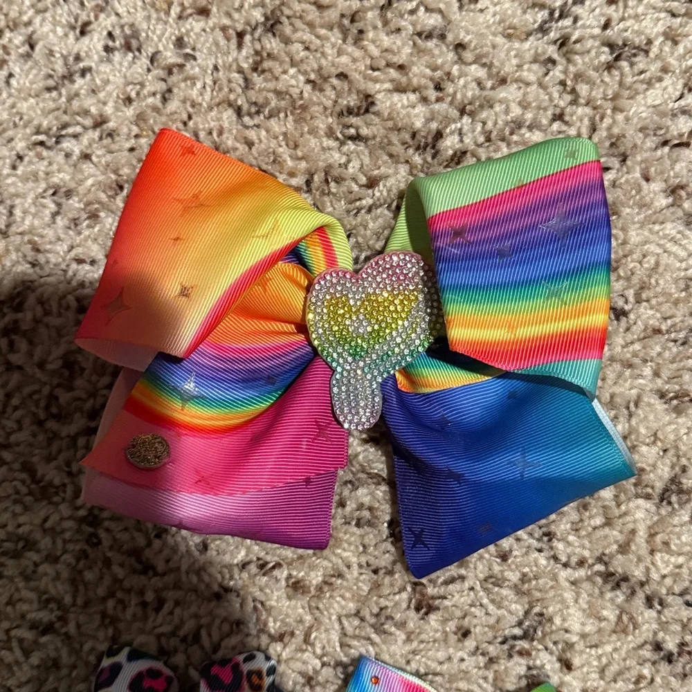 Girls bundle Jojo Siwa bows 3 small 2 jumbo white one lights up